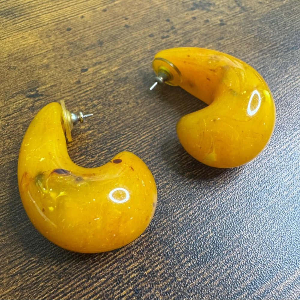 Yellow Resin Hoop Earrings - Unbranded
